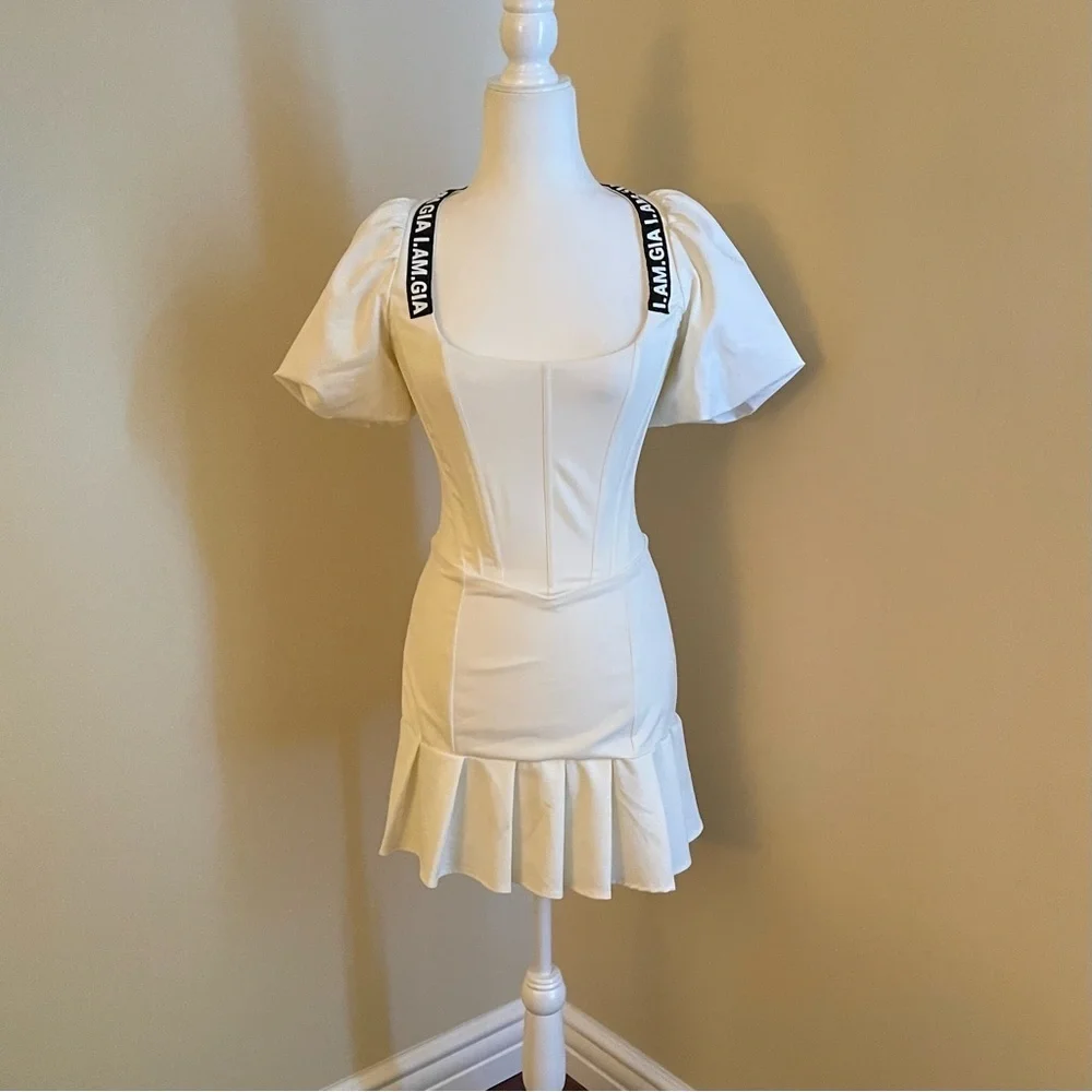 I.Am.Gia Dresses | I.Am.Gia White Chelsey Mini Dress | Color: Black/White | Size: Xs | Pm-30833426's Closet I.Am.Gia Dresses | I.Am.Gia White Chelsey Mini Dress | Color: Black/White | Size: Xs | Pm-30833426's Closet